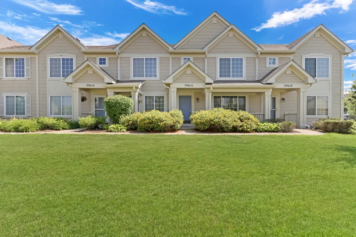 39616 N Warren Lane, Beach Park, IL 60083 - #1