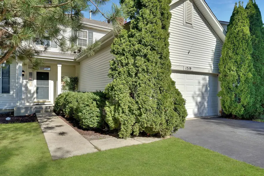 1519 S Elizabeth Lane, Round Lake, IL 60073 - Image #2