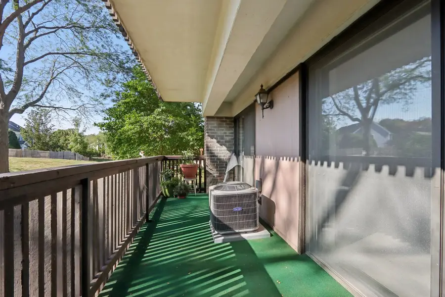 920 Vose Drive #106, Gurnee, IL 60031 - Image #3