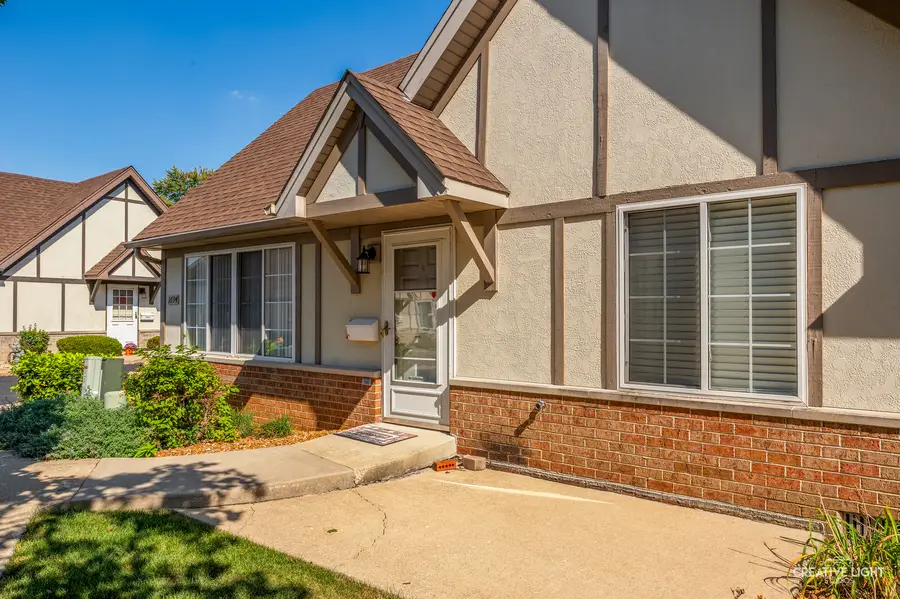 1694 Willow Circle Drive, Crest Hill, IL 60403 - Image #2