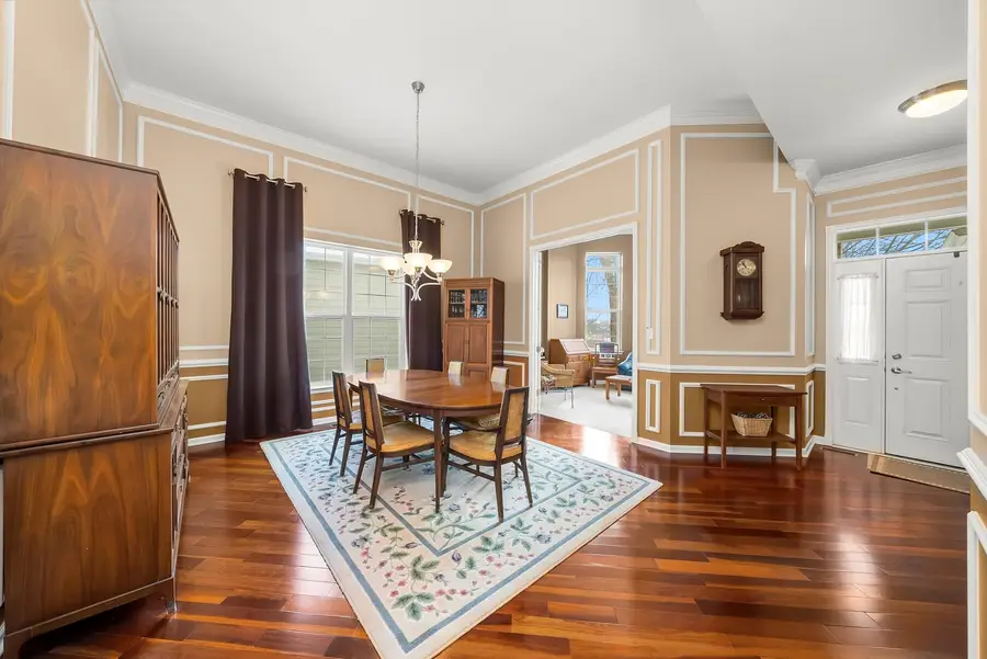 3858 Kingsmill Drive, Elgin, IL 60124 - Image #2