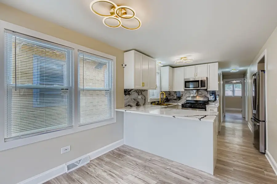 10046 S Indiana Avenue, Chicago, IL 60628 - Image #3