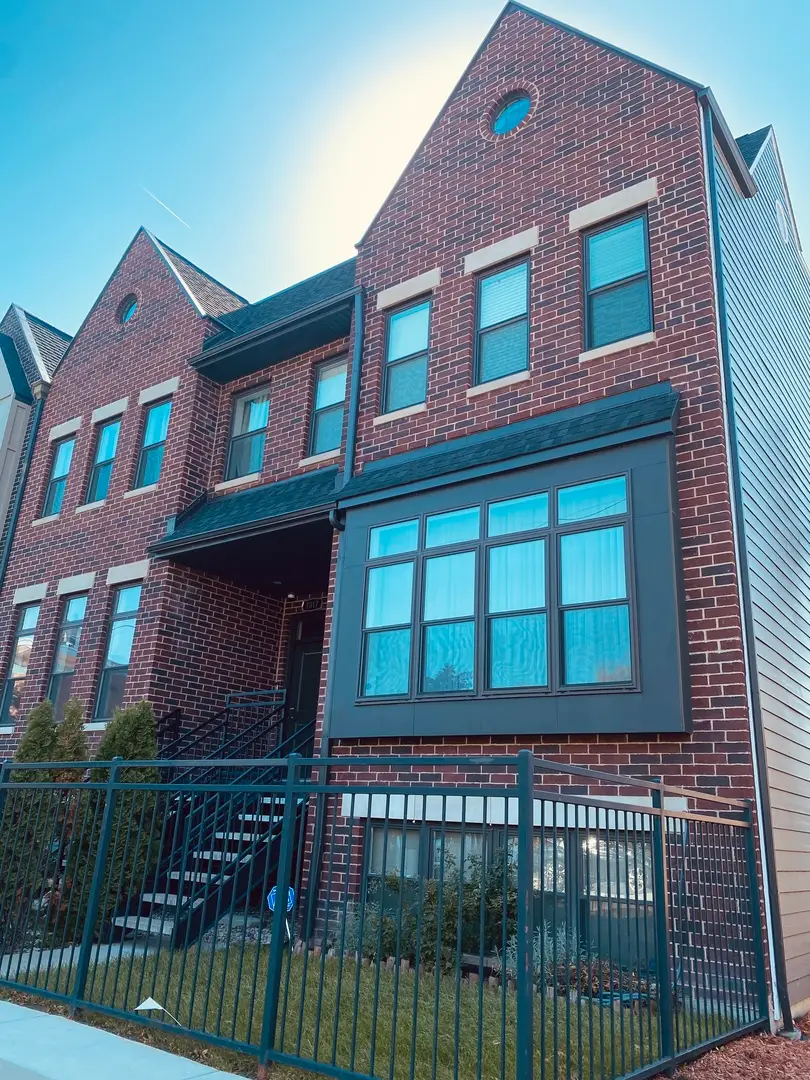 1015 E 43rd Street, Chicago, IL 60653 - #1