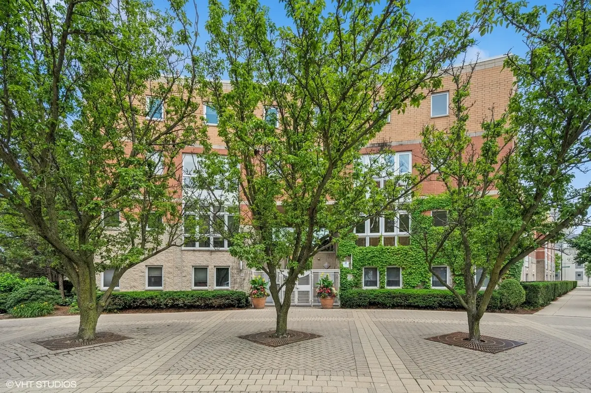 1889 Maple Avenue #W10, Evanston, IL 60201 - Image #1