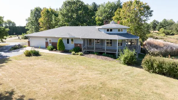 4305 Hillcrest Lane, Sterling, IL 61081