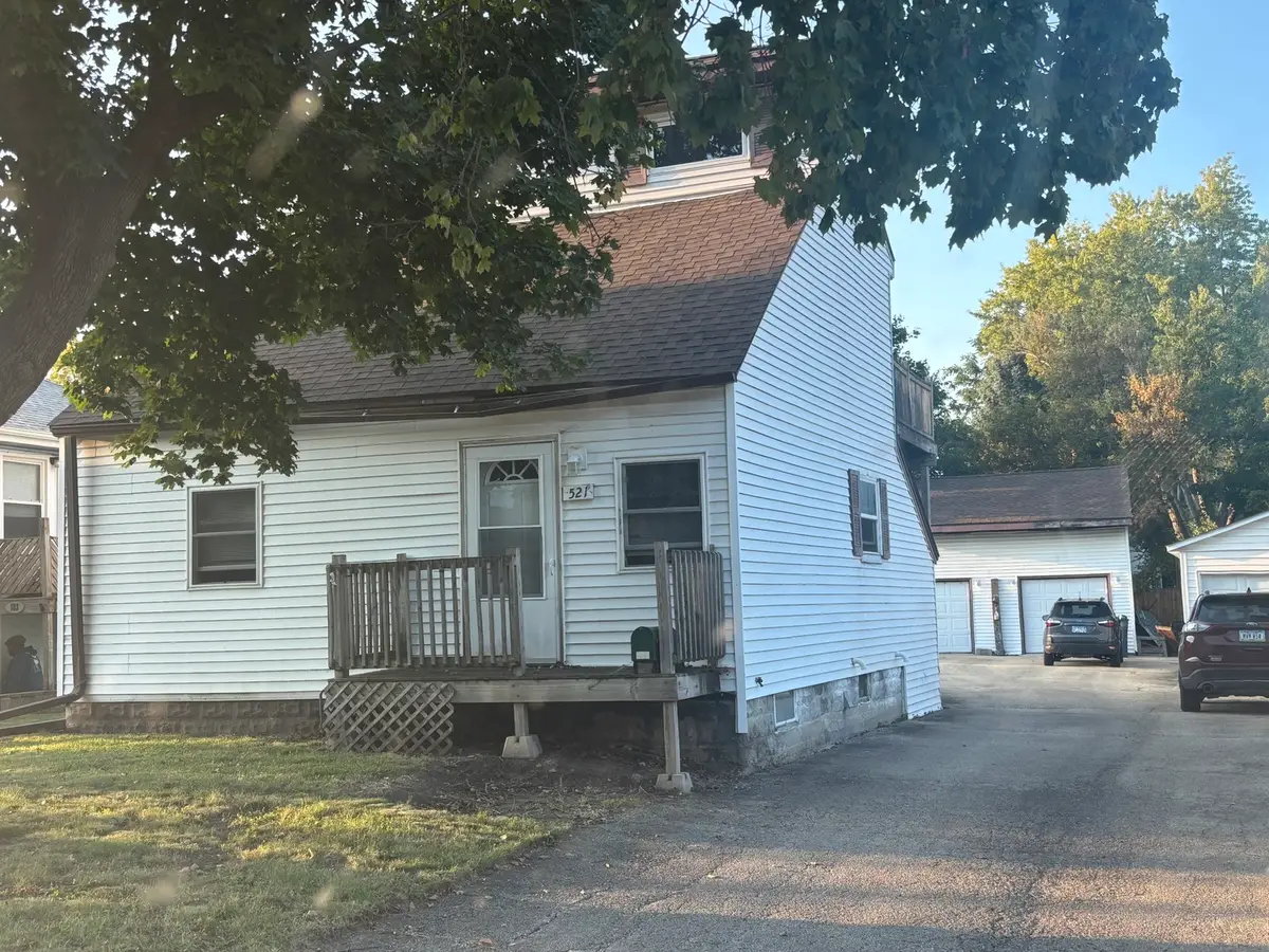 521 Victor Street, Sycamore, IL 60178 - #1