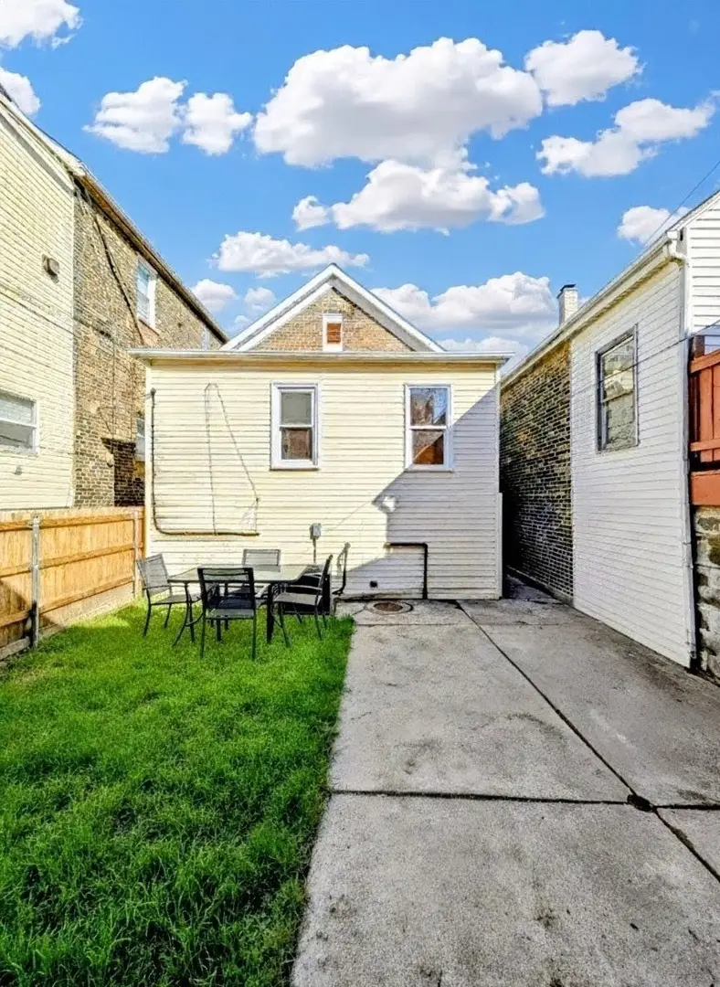 2828 S Emerald Avenue, Chicago, IL 60616 - Image #2