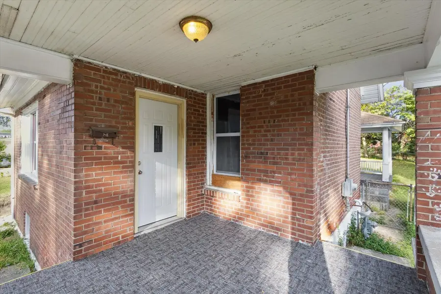 918 S 3rd Street, Rockford, IL 61104 - Image #3