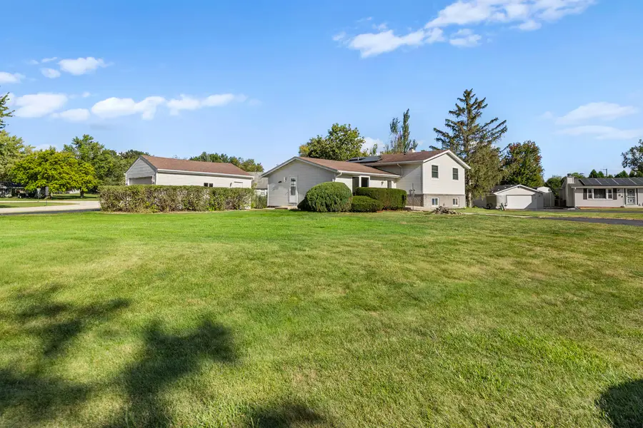 215 Tollview Court, Gilberts, IL 60136 - Image #2