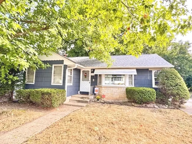 712 S Ottawa Avenue, Dixon, IL 61021 - Image #1