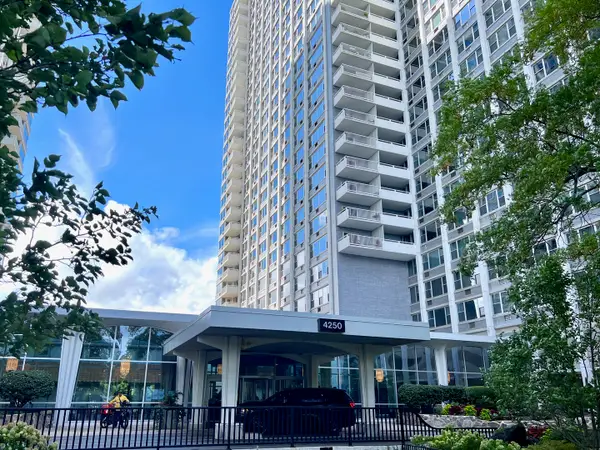 4250 N Marine Drive #832, Chicago, IL 60613