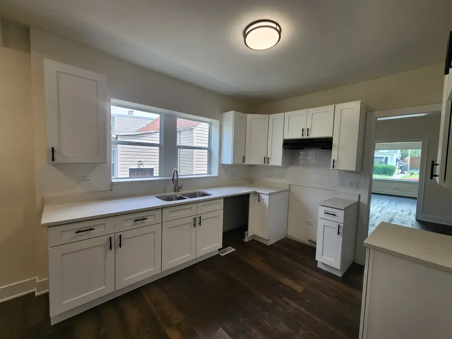 12416 S Carpenter Street, Calumet Park, IL 60827 - #3