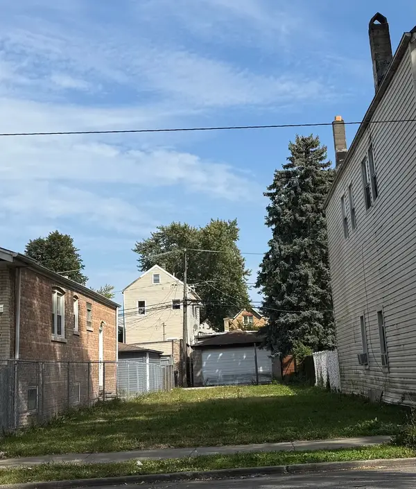 4749 S Loomis Boulevard, Chicago, IL 60609