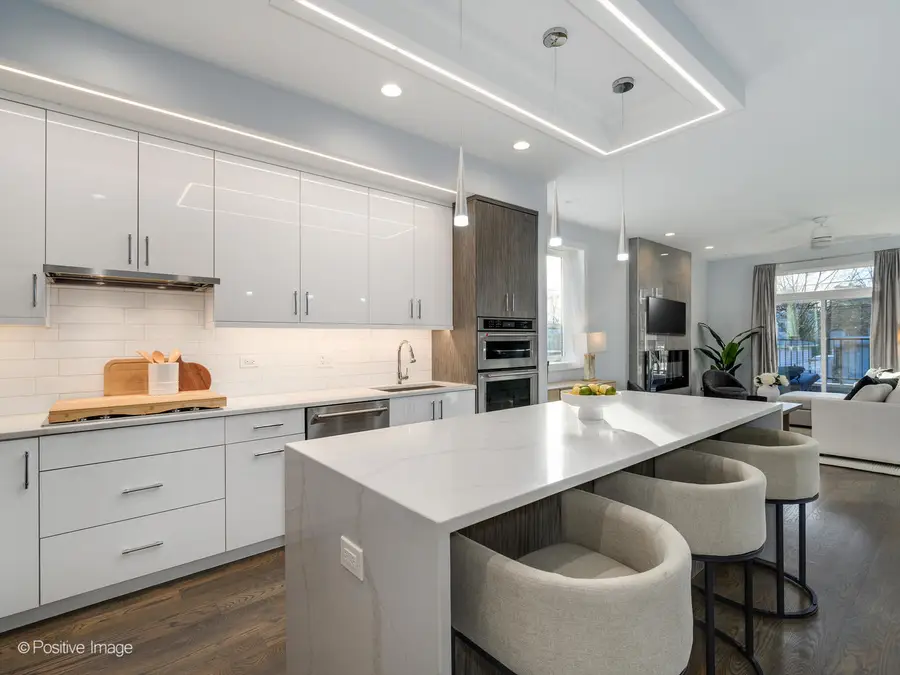 1822 N Kedzie Avenue #1W, Chicago, IL 60647 - Image #3