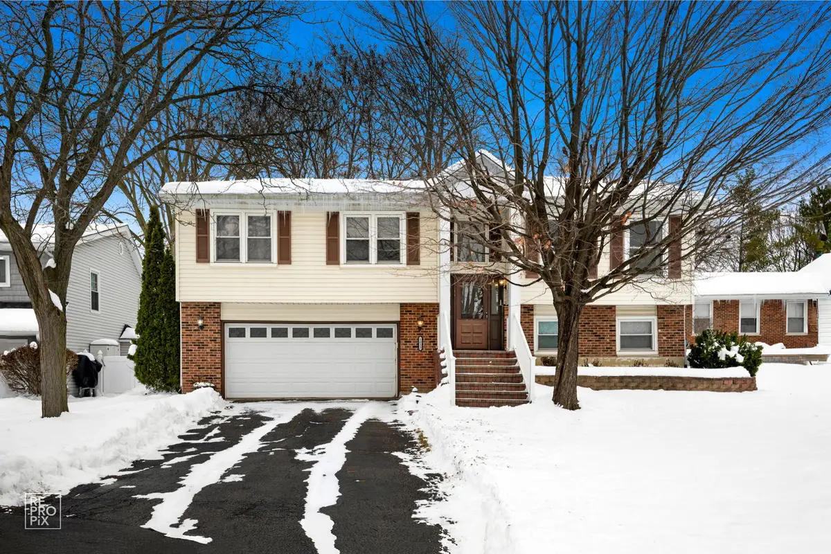 1033 S Warwick Circle S, Hoffman Estates, IL 60169 - Image #1