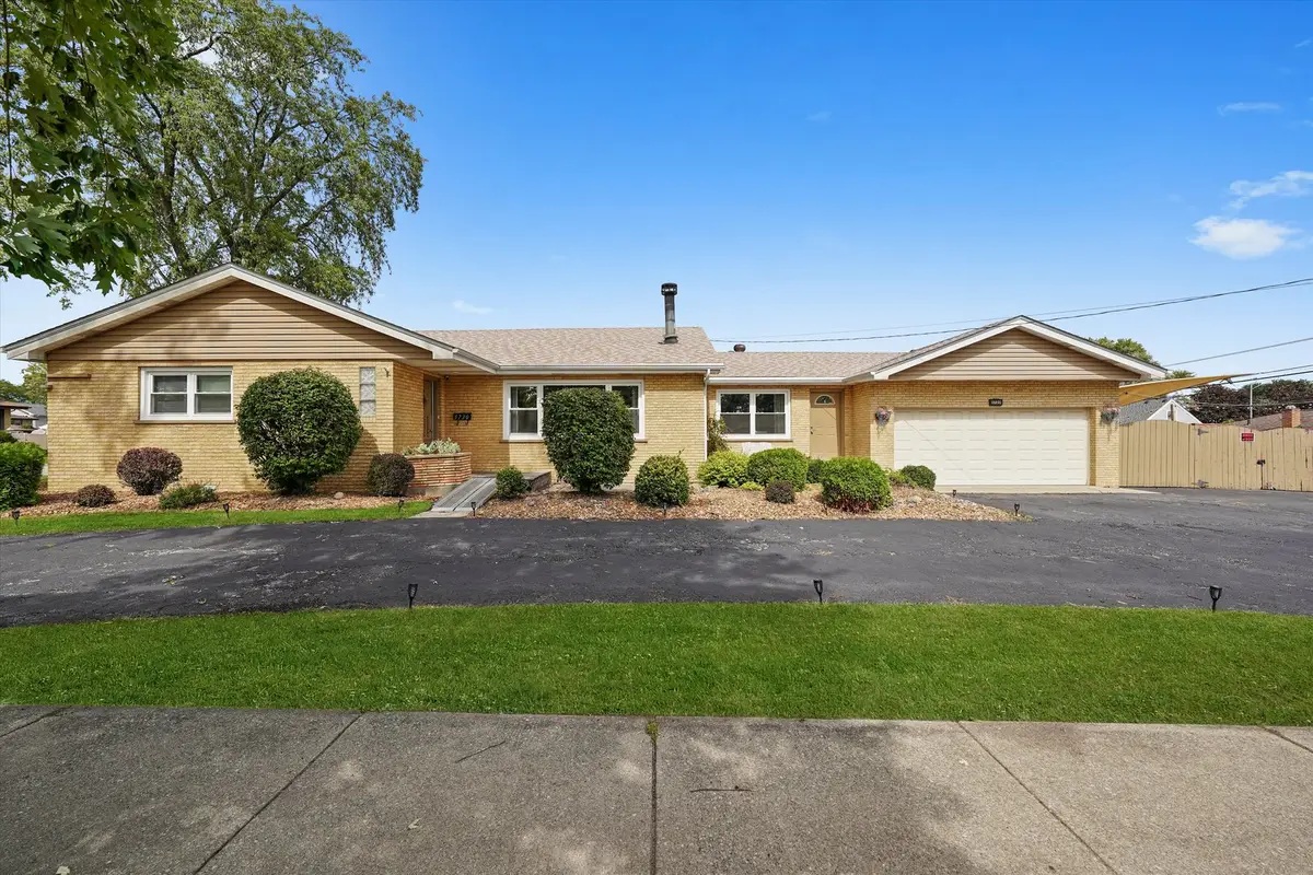 5730 110th Street, Chicago Ridge, IL 60415 - Image #1