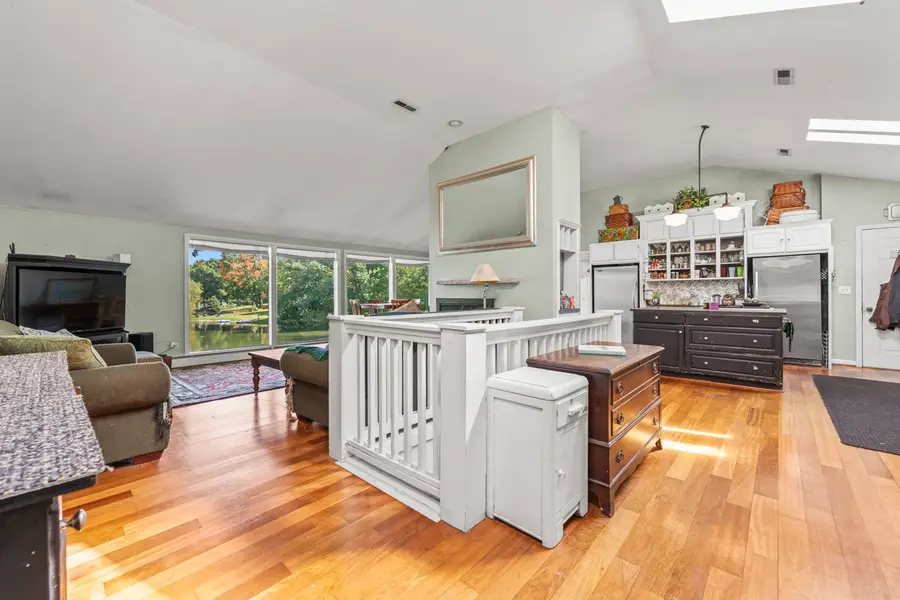 21290 W Sylvan Drive S, Mundelein, IL 60060 - Image #3