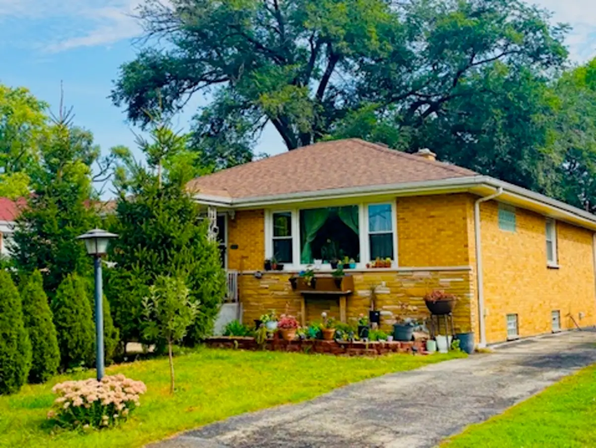 2235 S 18th Avenue, Broadview, IL 60155 - #1