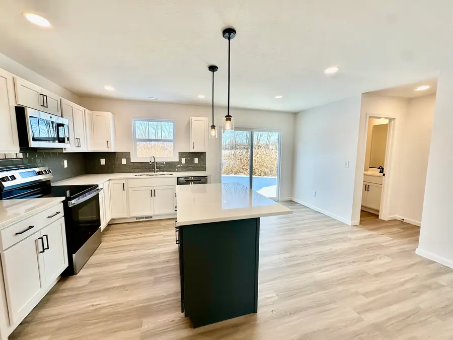 Address Withheld By Seller, Bloomington, IL 61705 - Image #3