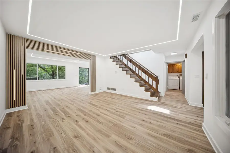 567 Cress Creek Lane, Crystal Lake, IL 60014 - Image #2