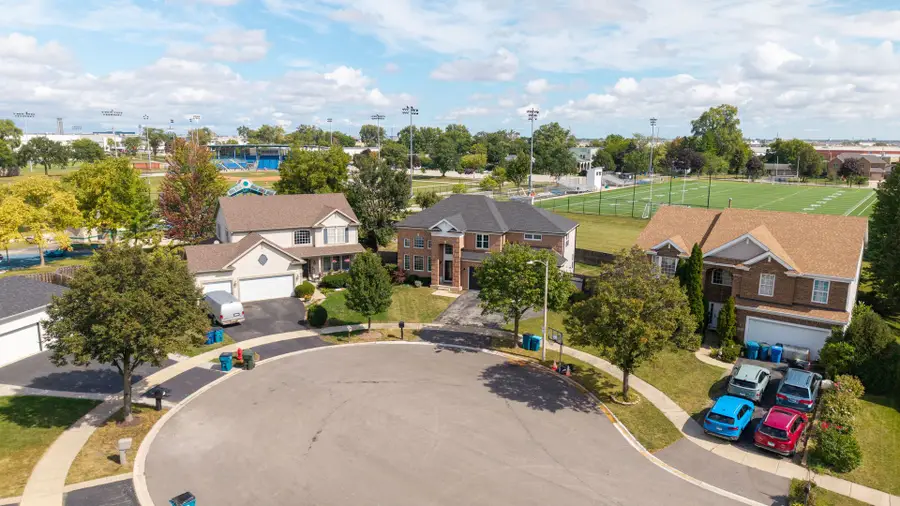 669 Redmond Court, Bensenville, IL 60106 - Image #2