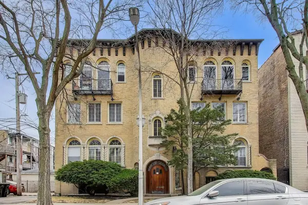 7453 N Hoyne Avenue #3S, Chicago, IL 60645