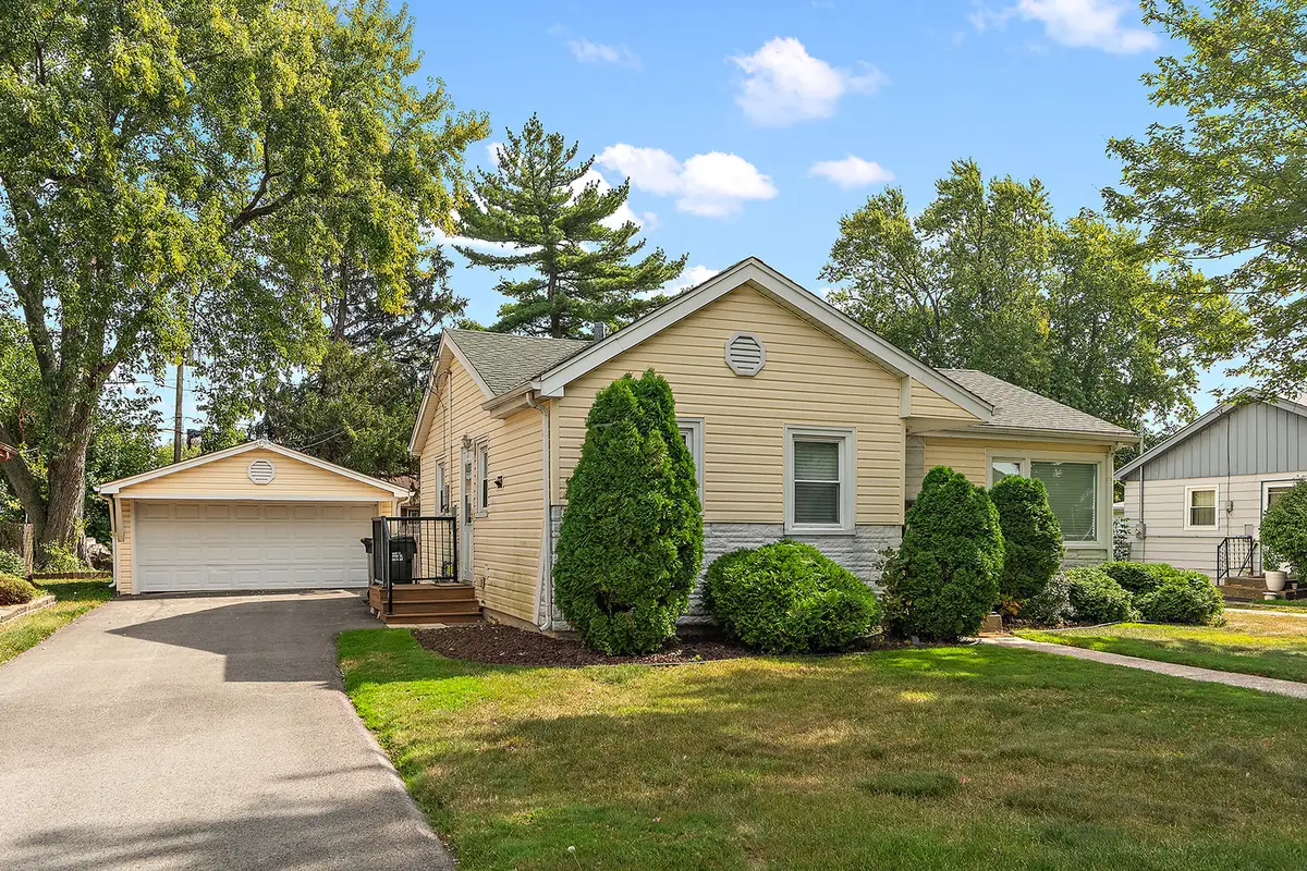 10825 Oxford Avenue, Chicago Ridge, IL 60415 - Image #1