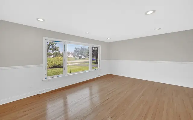 739 E 170th Street, South Holland, IL 60473 - Image #2