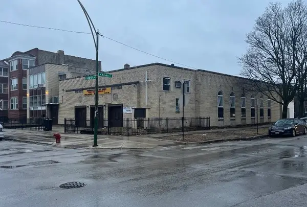 4854 N Sawyer Avenue, Chicago, IL 60625