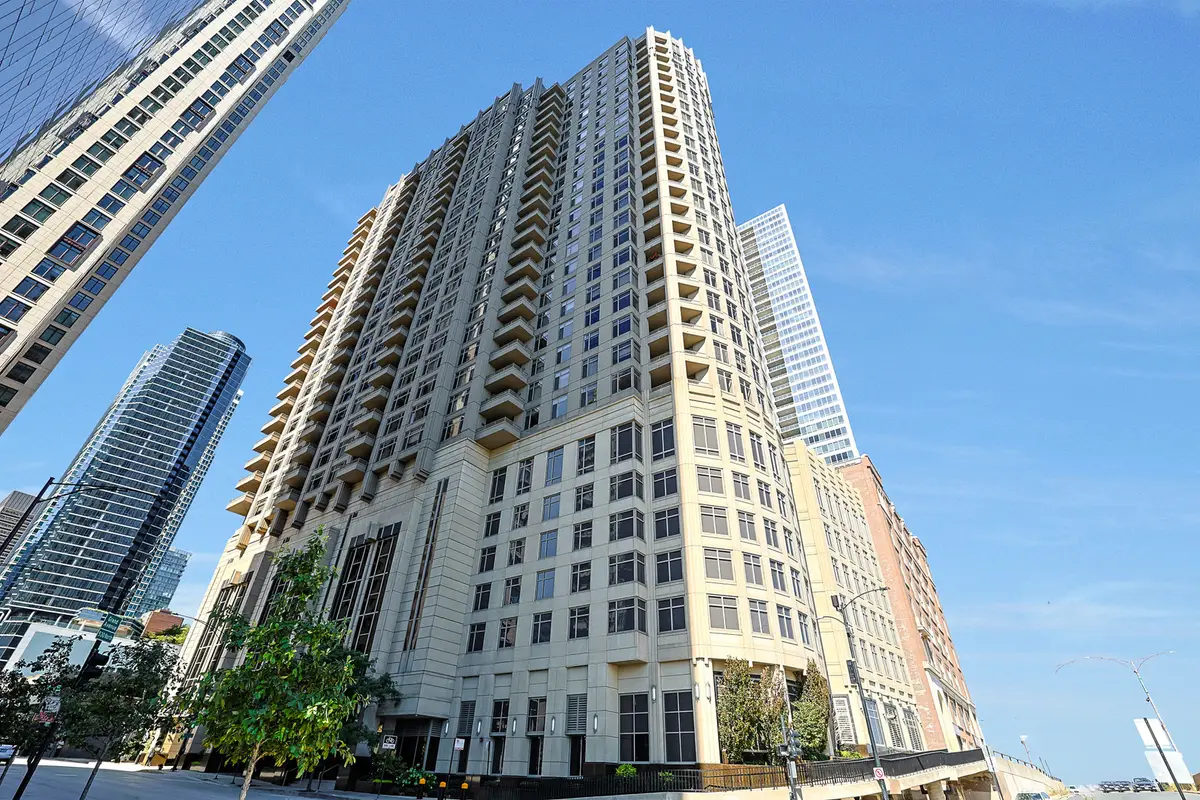 530 N Lake Shore Drive #2101, Chicago, IL 60611 - Image #1