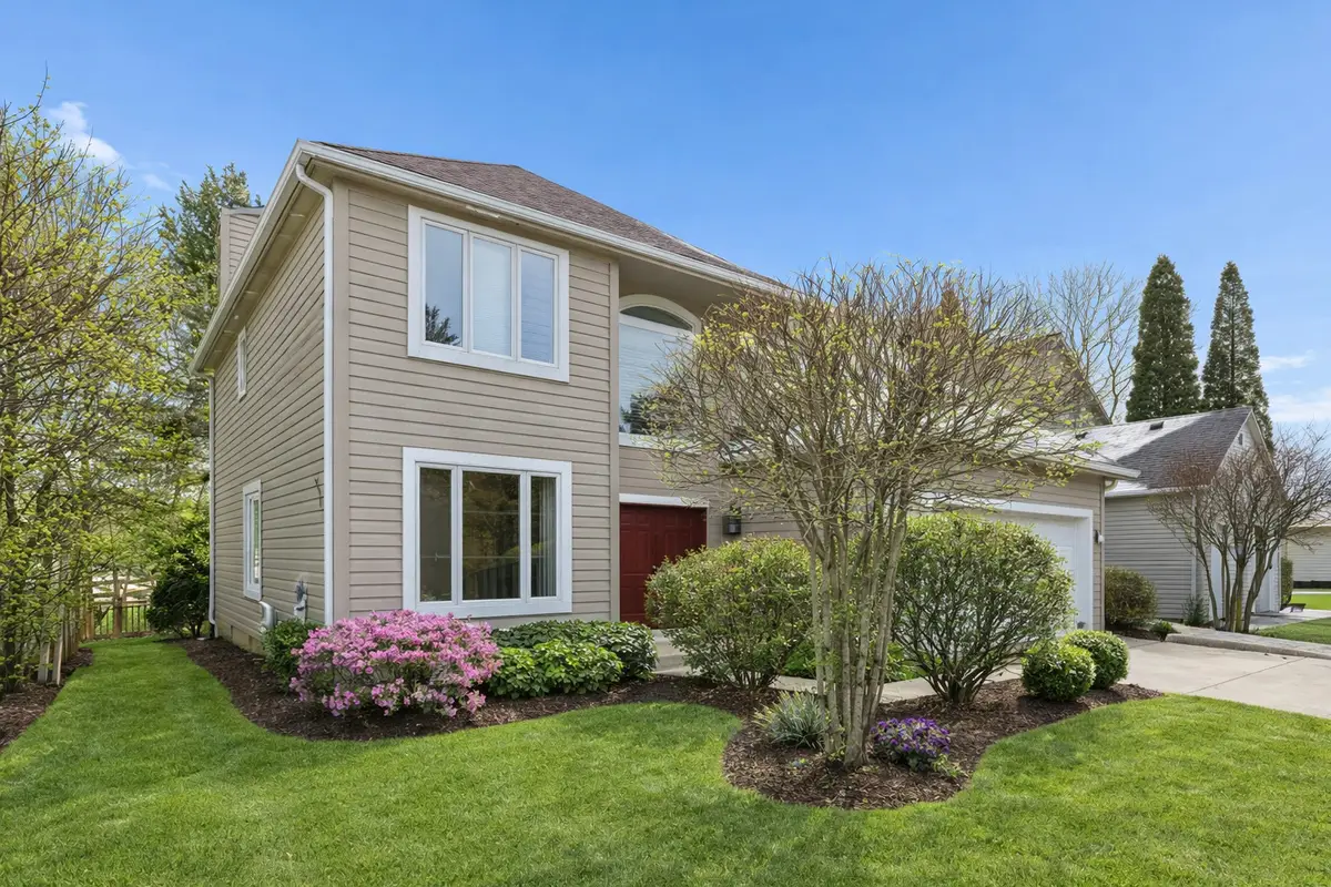 980 Half Day Road, Highland Park, IL 60035 - #1