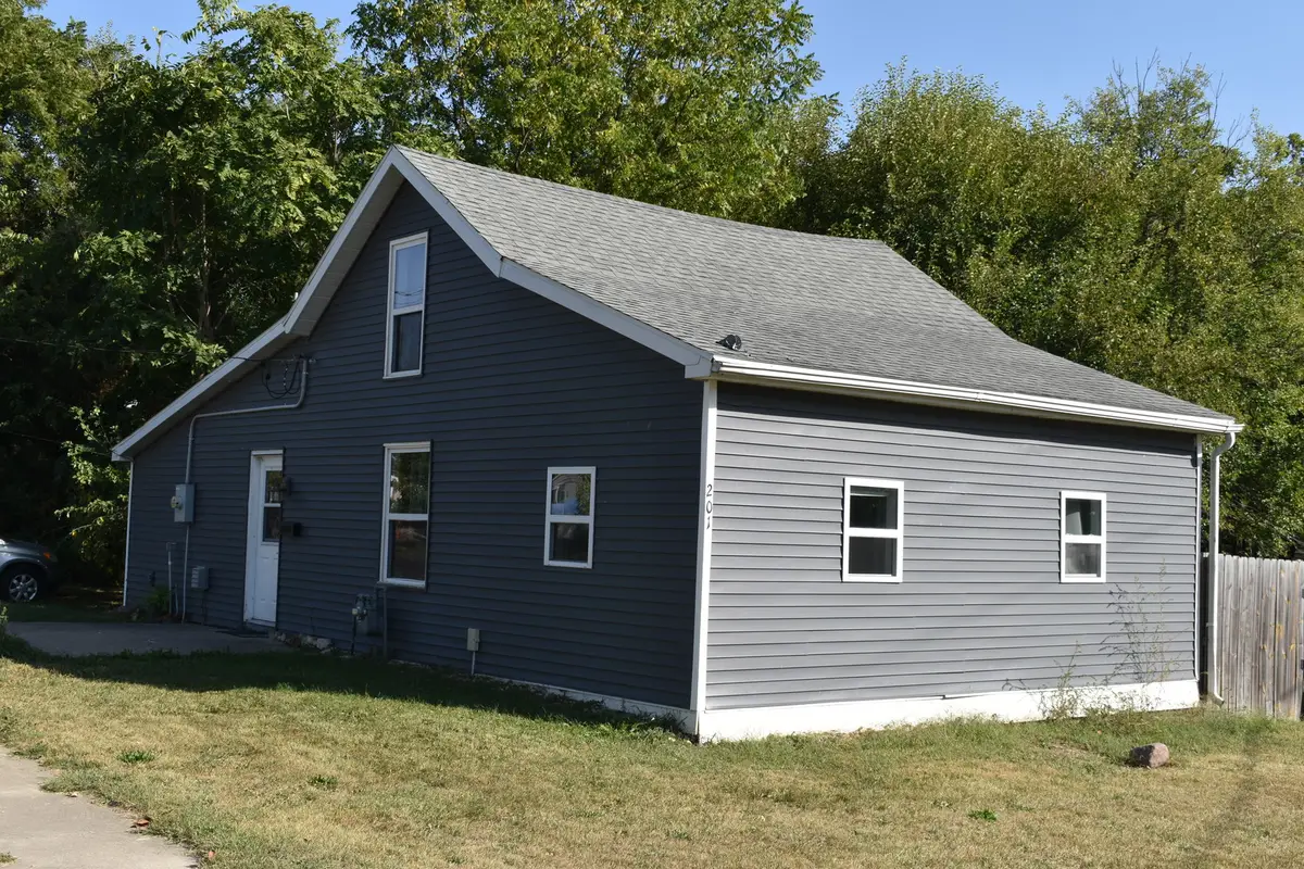 201 S Maple Street, El Paso, IL 61738 - Image #1