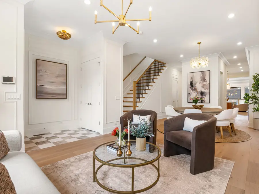 3041 N Leavitt Street, Chicago, IL 60618 - #3