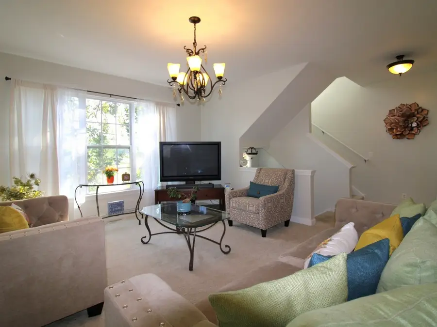 120 Melrose Court, South Elgin, IL 60177 - Image #3