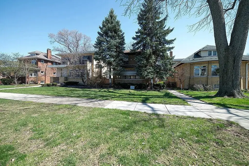 10247 S Bell Avenue, Chicago, IL 60643 - Image #1