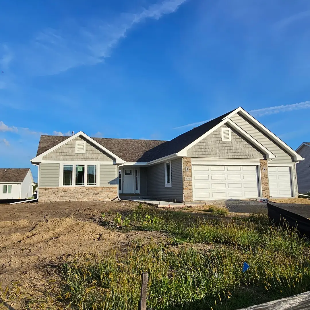 910 Stuyvesant Drive, Loves Park, IL 61111 - #1