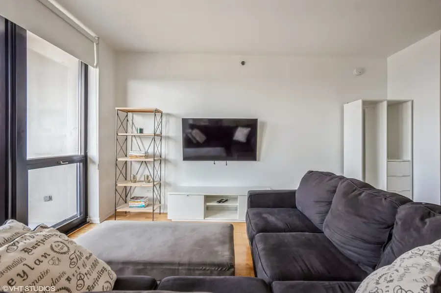 210 S Desplaines Street #2103, Chicago, IL 60661 - Image #3