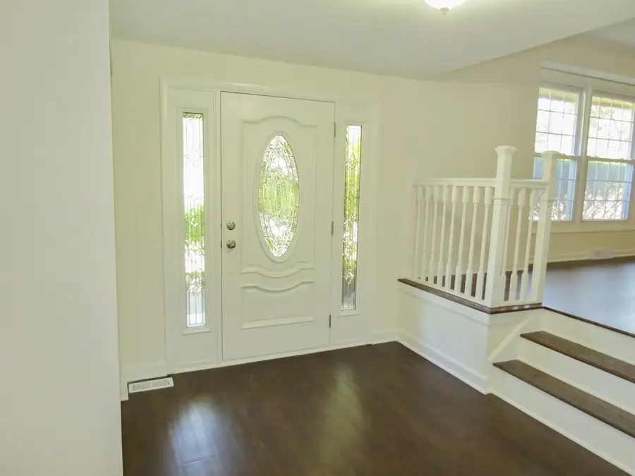 231 Charlotte Lane, Bolingbrook, IL 60440 - Image #3