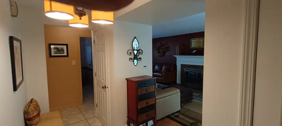 18751 Kings Road, Homewood, IL 60430 - Image #3