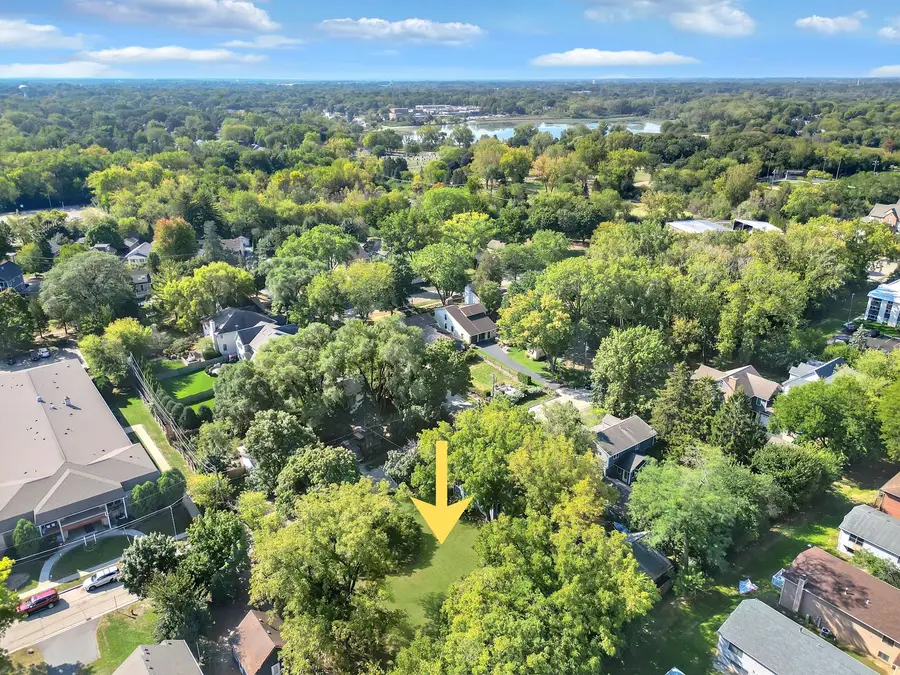 208 W Ellis Avenue, Libertyville, IL 60048 - Image #2