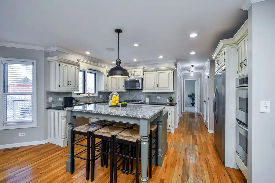 1206 Beckman Lane, Batavia, IL 60510 - Image #2