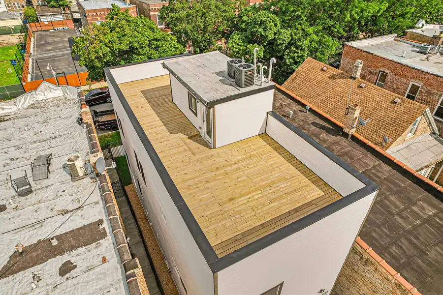 932 N Monticello Avenue, Chicago, IL 60651 - Image #3