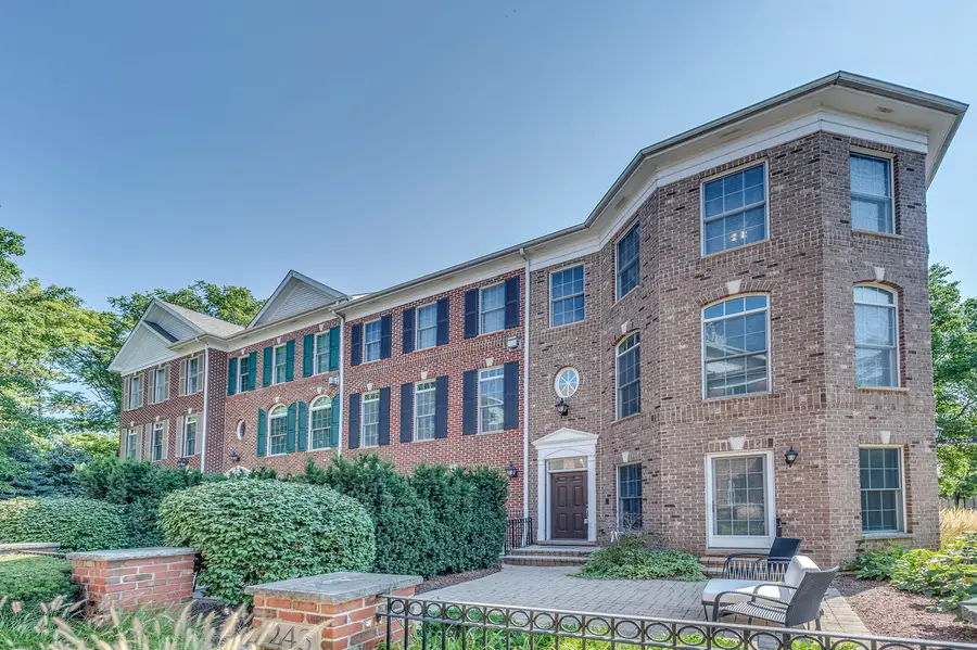 243 Box Car Avenue, Naperville, IL 60540 - Image #2