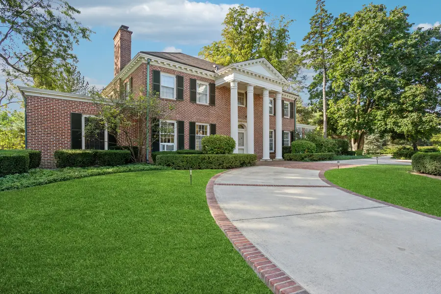 1053 Laurie Lane, Burr Ridge, IL 60527 - Image #2