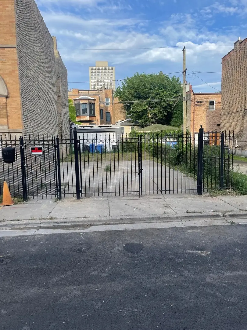 3627 S Calumet Avenue, Chicago, IL 60653 - Image #2