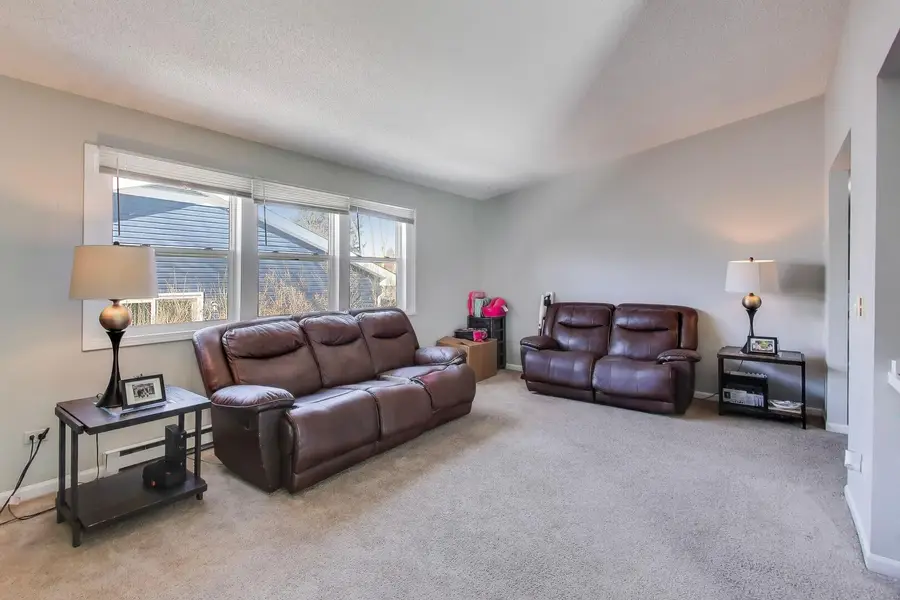 627 Chardonnay Lane, Crystal Lake, IL 60014 - #2