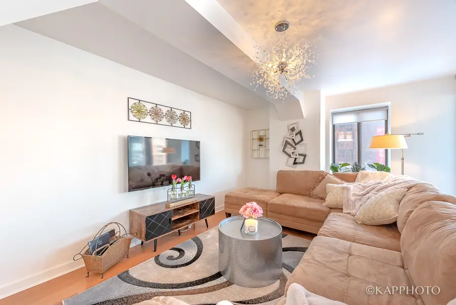 345 N Canal Street #404, Chicago, IL 60606 - Image #2