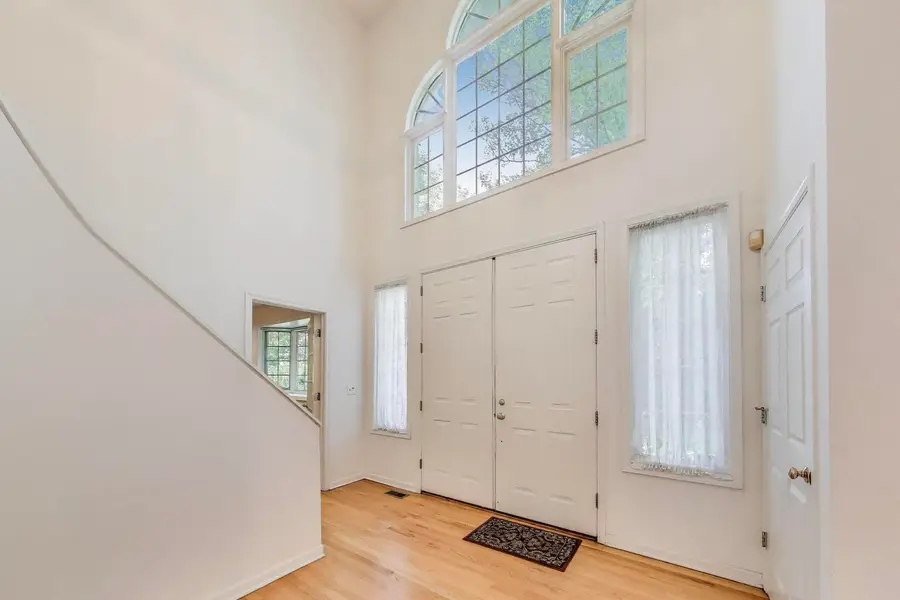 4 Mulberry Drive, Hawthorn Woods, IL 60047 - Image #2