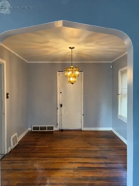 10718 S Rhodes Avenue, Chicago, IL 60628 - Image #3