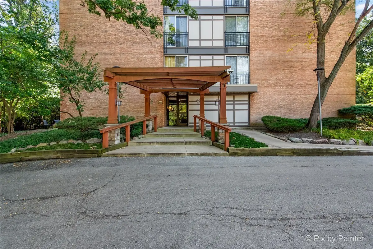 5820 Oakwood Drive #1a, Lisle, IL 60532 - Image #1